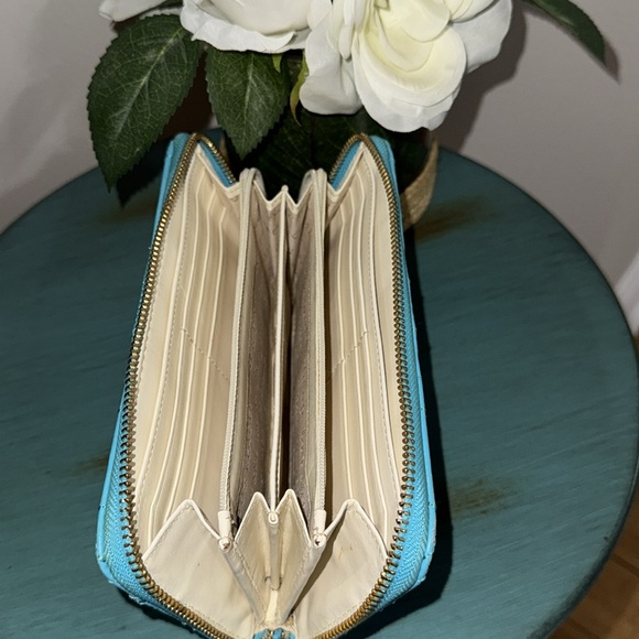 Kate Spade Blue Quilted Leather Zip Around Wallet Organizer - Picture 4 of 5